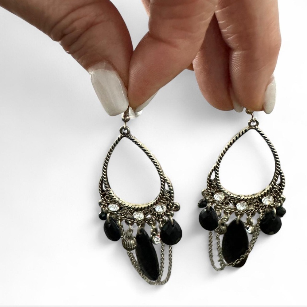 Chic Black‎ and Silver Teardrop Earrings
